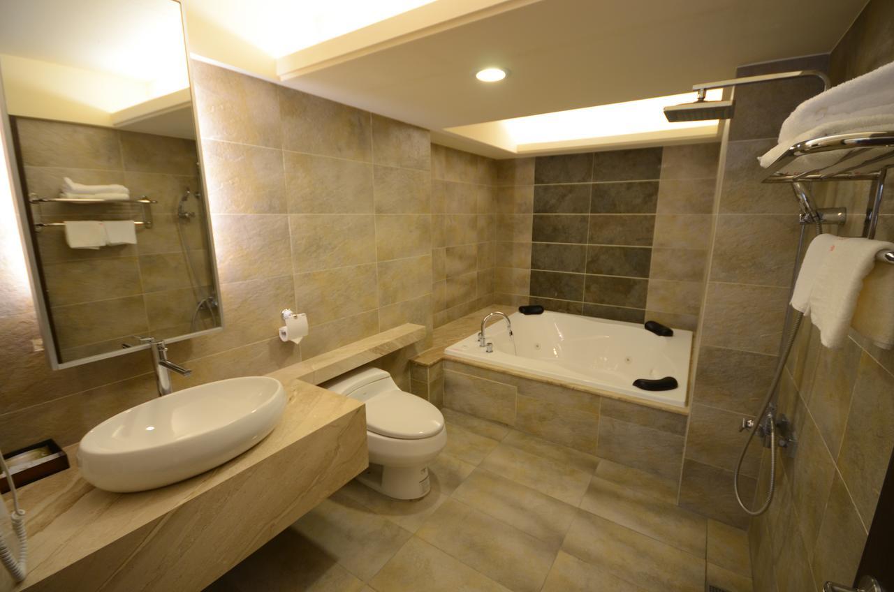 谷關明高溫泉 Mingao Hot Spring Resort Heping  Esterno foto
